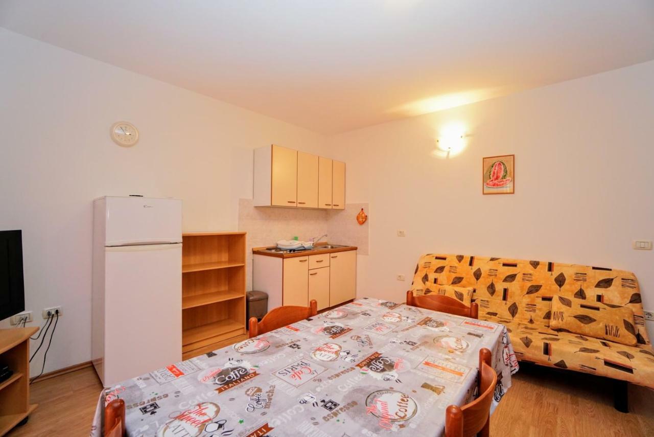 סבודרייה Apartment Daniela מראה חיצוני תמונה